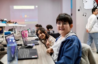 Gemlik Belediyesi Teknoloji ve Tasarım Evi Mezunlarını Verdi